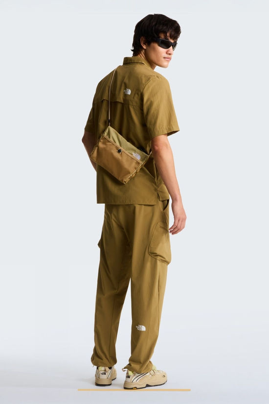 The North Face Mens Packable Short Sleeve Shirt Cedar